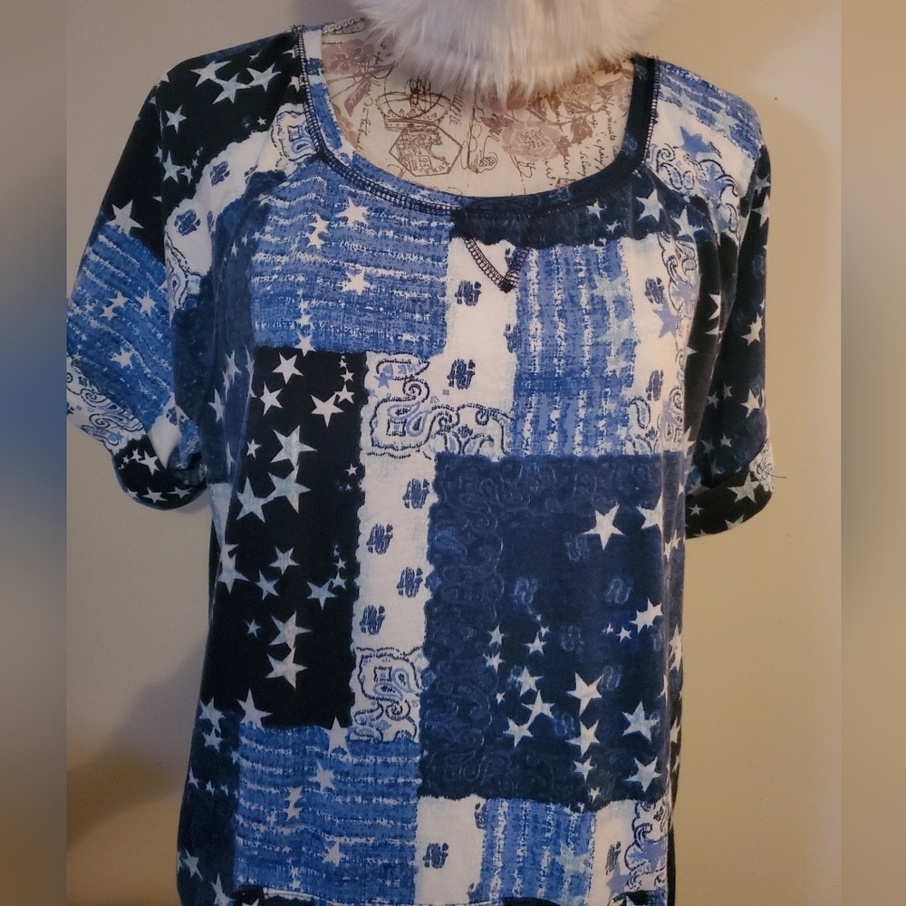 💎BUNDLE 4/$10💎 Patchwork top - Picture 4 of 8